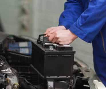 A Guide to Replacing Your Car Battery