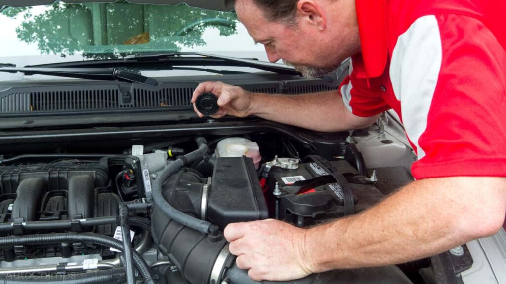 Signs That Indicate Your Master Cylinder May Need Replacement