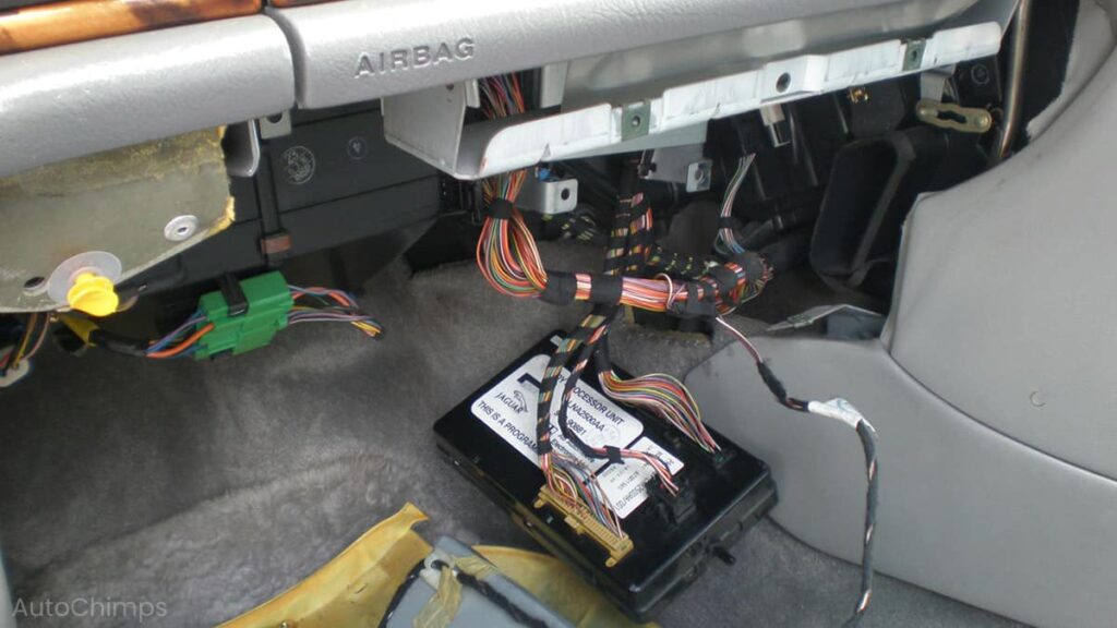Signs of a Failing Body Control Module and Associated Replacement Costs